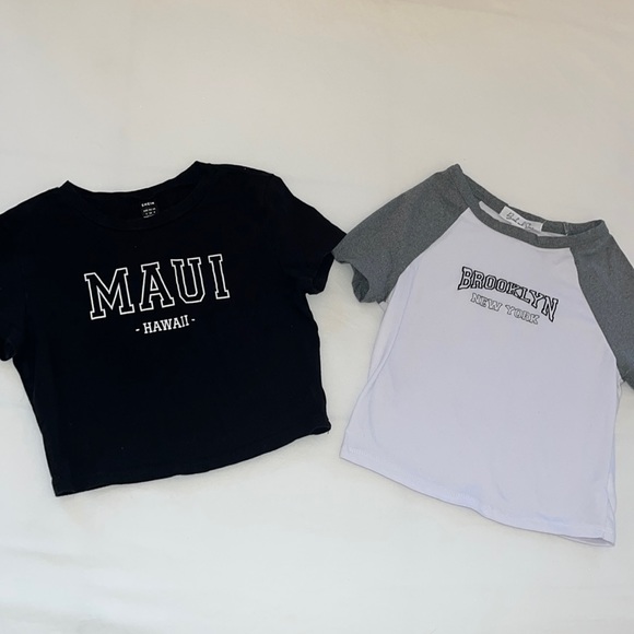 Cropped Graphic Tees, Size Small - Picture 1 of 1